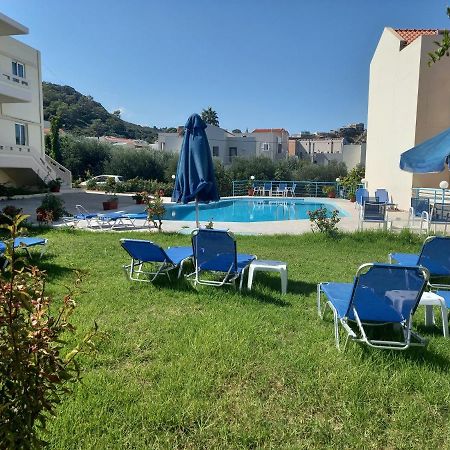 Michalis Litinas Apartments Agia Marina  ภายนอก รูปภาพ