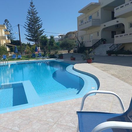 Michalis Litinas Apartments Agia Marina  ภายนอก รูปภาพ