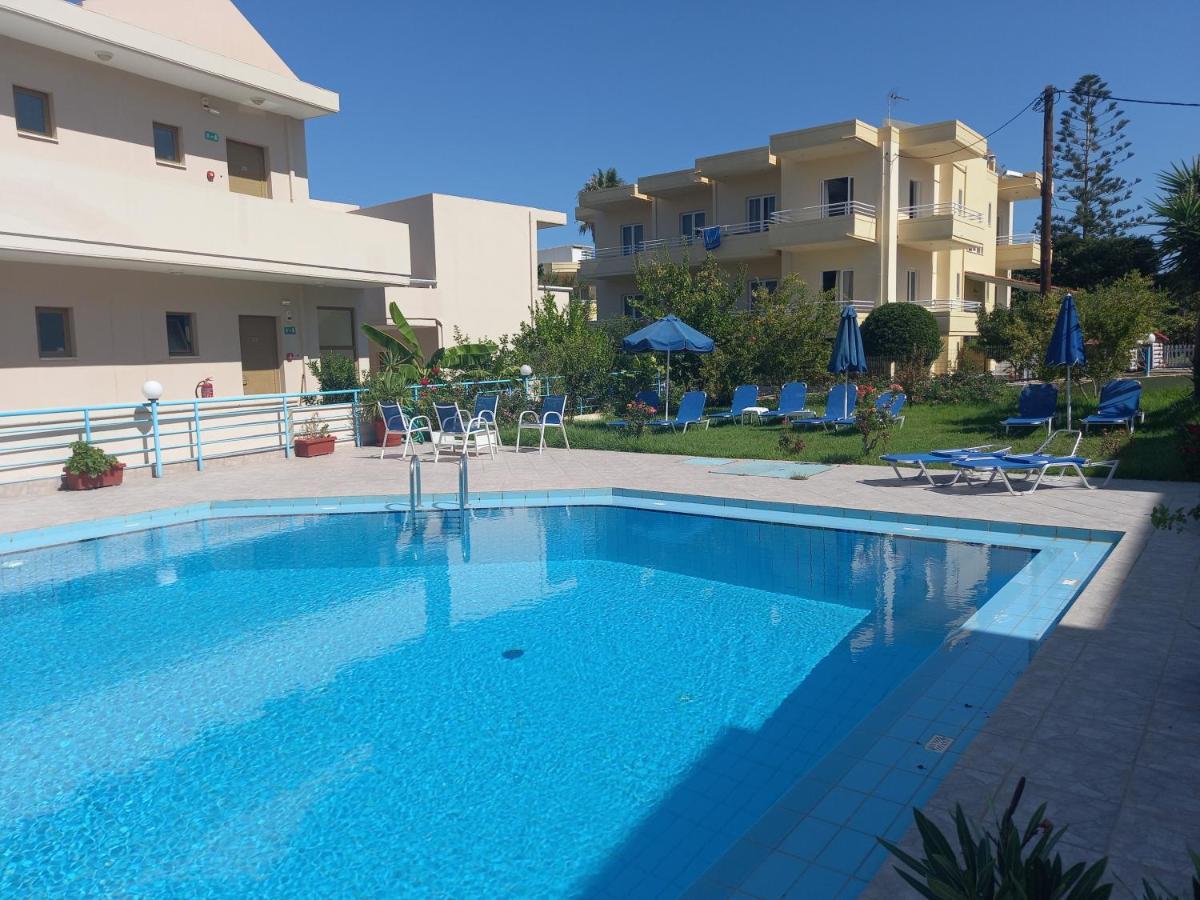 Michalis Litinas Apartments Agia Marina  ภายนอก รูปภาพ