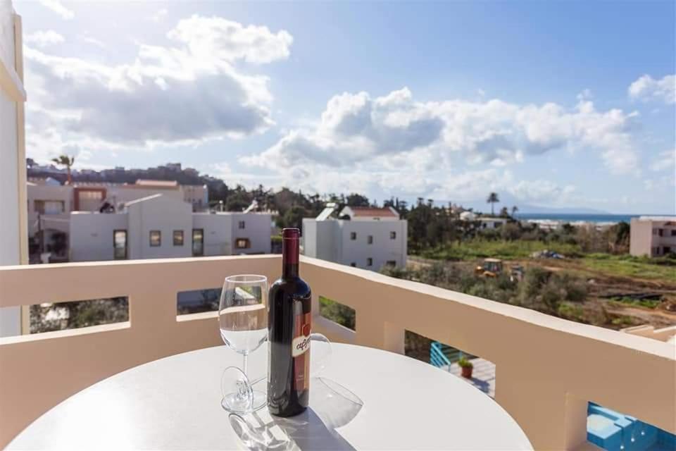 Michalis Litinas Apartments Agia Marina  ภายนอก รูปภาพ