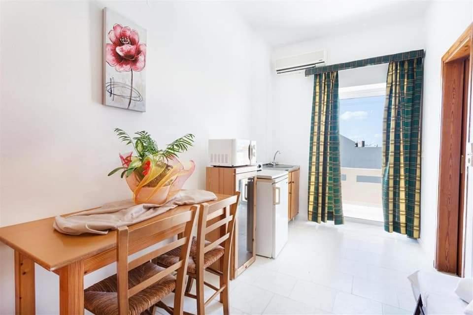 Michalis Litinas Apartments Agia Marina  ภายนอก รูปภาพ